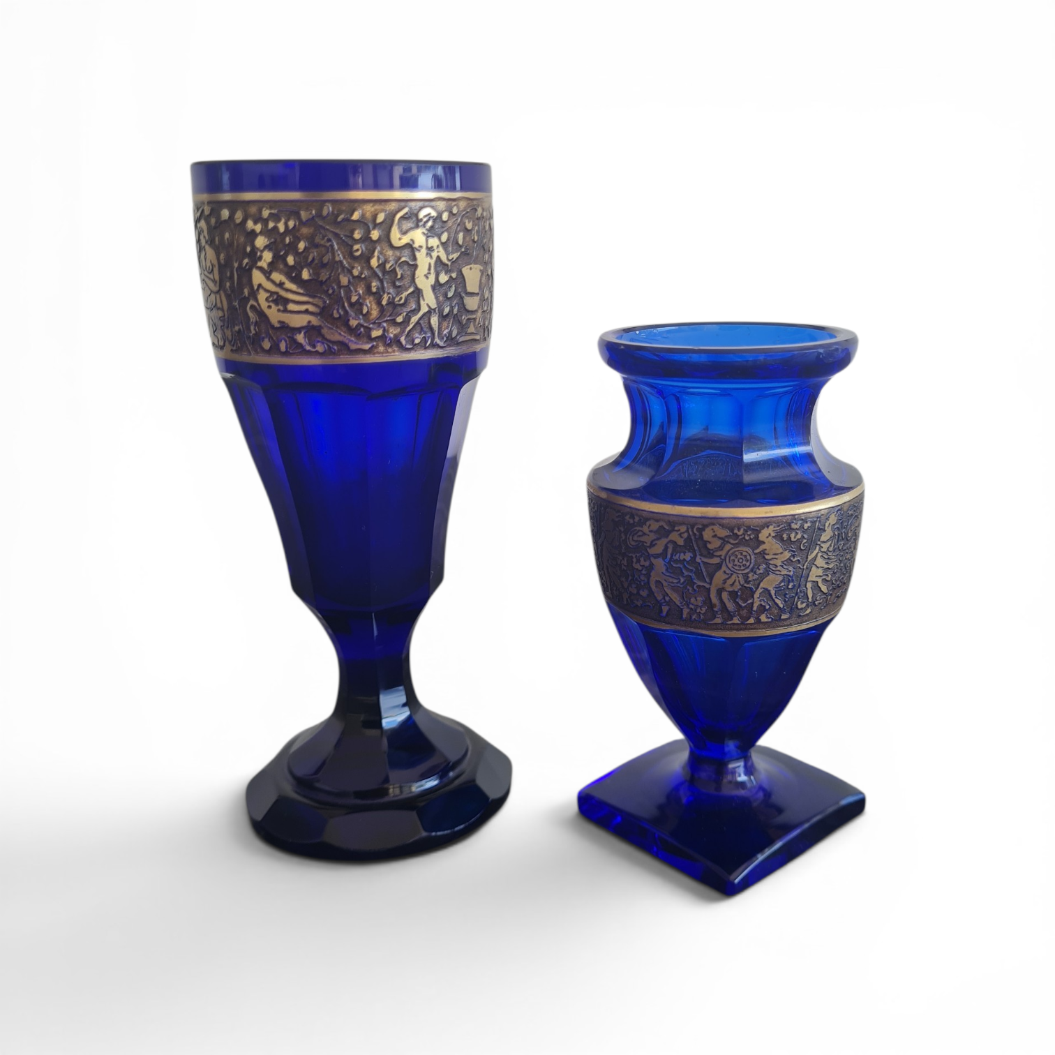 Ludwig Moser & Sons – Pair of Cobalt “Saphir” Glass Pieces with Acid-Etched Gilt Classical Frieze – Karlsbad (Karlovy Vary), Czechoslovakia, c. 1920s